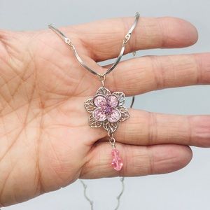 Dainty Romantic Pink Crystal Silver Tone Scalloped Chain Necklace Valentine Gift